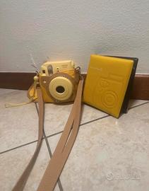 Fujifilm instax mini 8 gialla+custodia+accessori