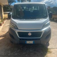 Fiat ducato con Gru