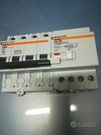 MERLIN GERIN MULTI 9 C60N C10 400V + VIGI C60 0,30