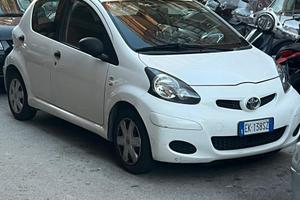 Toyota aygo 1.0 sol connect 5 porte