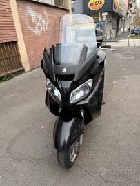 Suzuki Burgman 650 executive