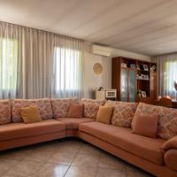 Villa Singola con Ampio Giardino a Campo San Marti