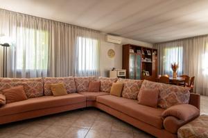 Villa Singola con Ampio Giardino a Campo San Marti