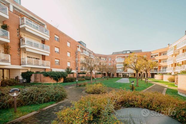 Due locali in classe D con giardino, terrazzino e