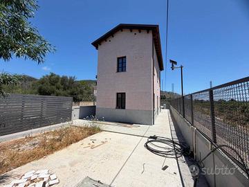 Villa di 120 m² con 5 locali a Santa Flavia