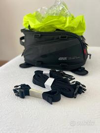 Borsa da serbatoio magnetica Easy-T EA130B GIVI