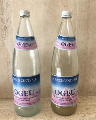 N.2 bottiglie acqua "OGEU" vintage