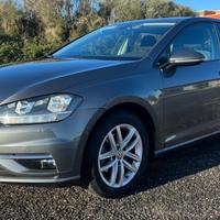Volkswagen Golf 1.6 TDI BMT DSG