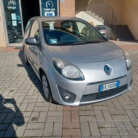 144.118KM TWINGO 1.2 PER NEOPATENTATI