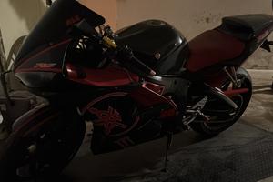 Yamaha R6
