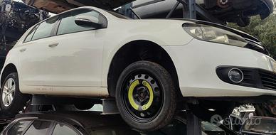 VOLKSWAGEN Golf 6ª 2010 SOLO X RICAMBI USATI