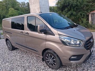Ford Transit Custom H1-L2 6 posti