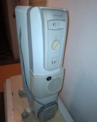 RADIATORE TERMOSIFONE AD OLIO DELONGHI a RHO