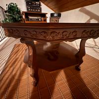 Tavolino in legno doppio ripiano