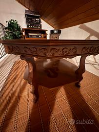 Tavolino in legno doppio ripiano