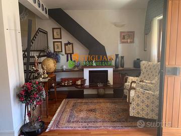 Villa a Schiera, Viale Manzoni - Campobasso