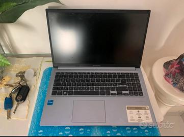 pc portatile asus vivobook