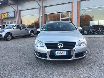 Volkswagen Passat 1.4 5 porte Natural Power