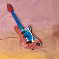 chiatarra giocattolo spiderman 