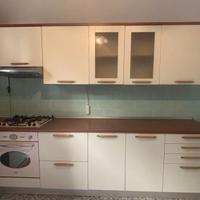 Cucina componibile – completa di elettrodomestici