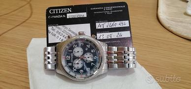 Citizen driver se carica con la luce solare. 