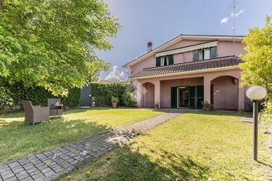 VILLA SINGOLA A CAPRAROLA
