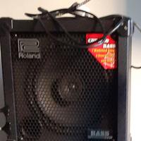 Amplific.  basso elettrico  effetti incorporati