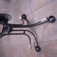 Struttura in ferro battuto per lampadario
