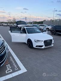 Audi a4 Avant Sline 2.0 143cv