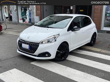 Peugeot 208 Black Line 1.2 PureTech 82 #50393