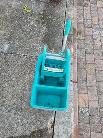 Carrelli professionali per pulizie - singoli e dop