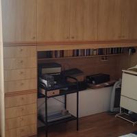 Cameretta con mobili