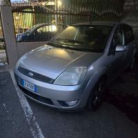Ford Fiesta 1.2 16V 5p. Ghia
