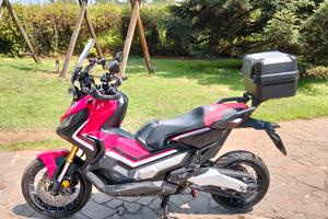 Honda x-adv 750