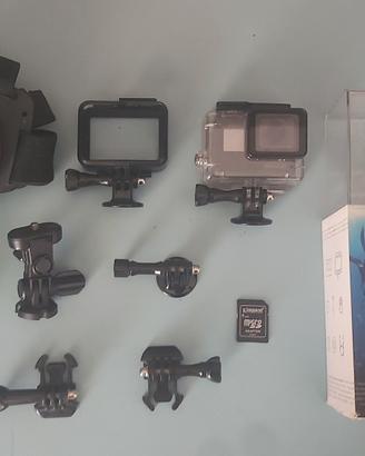 GoPro Hero + accessori