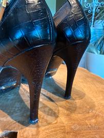 Scarpe GUESS con  tacco