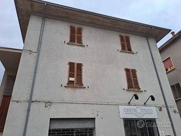 Casa signorile con cortile nel centro di Carpegna