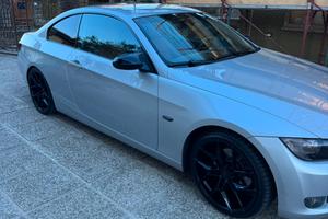 BMW Serie 3 Coupé (E92) 320d - 2008