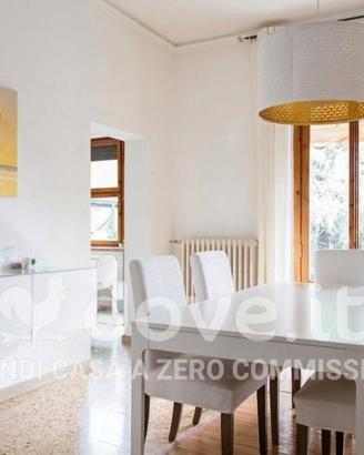 Appartamento di 163 m² con 5 locali e box auto dop