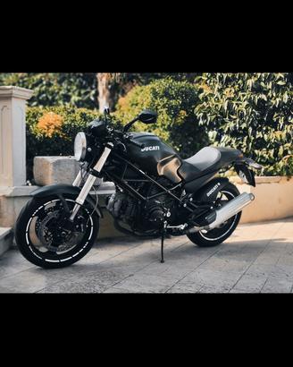 Ducati Monster 695 Dark