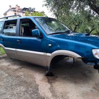 SCOCCA NISSAN TERRANO 2