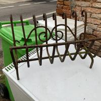 Porta legna e para scintile per camino.