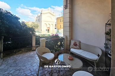 In Via Cesare Battisti app rifinito con cortile