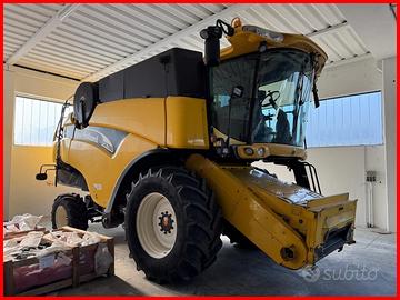 Mietitrebbia New Holland CX 780