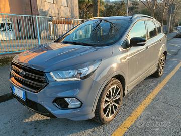 Kuga ST-Line Stealth 2019 – 54.000 km