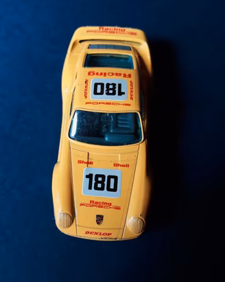 Modellino Porsche 959 gialla