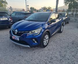 Renault Captur Plug-in Hybrid E-Tech 160 CV Initia