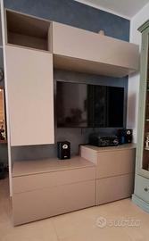 Parete TV attrezzata