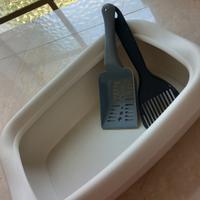  Lettiera per  gatto +2 palette 