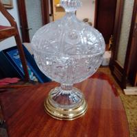 bomboniera in cristallo con coperchio 